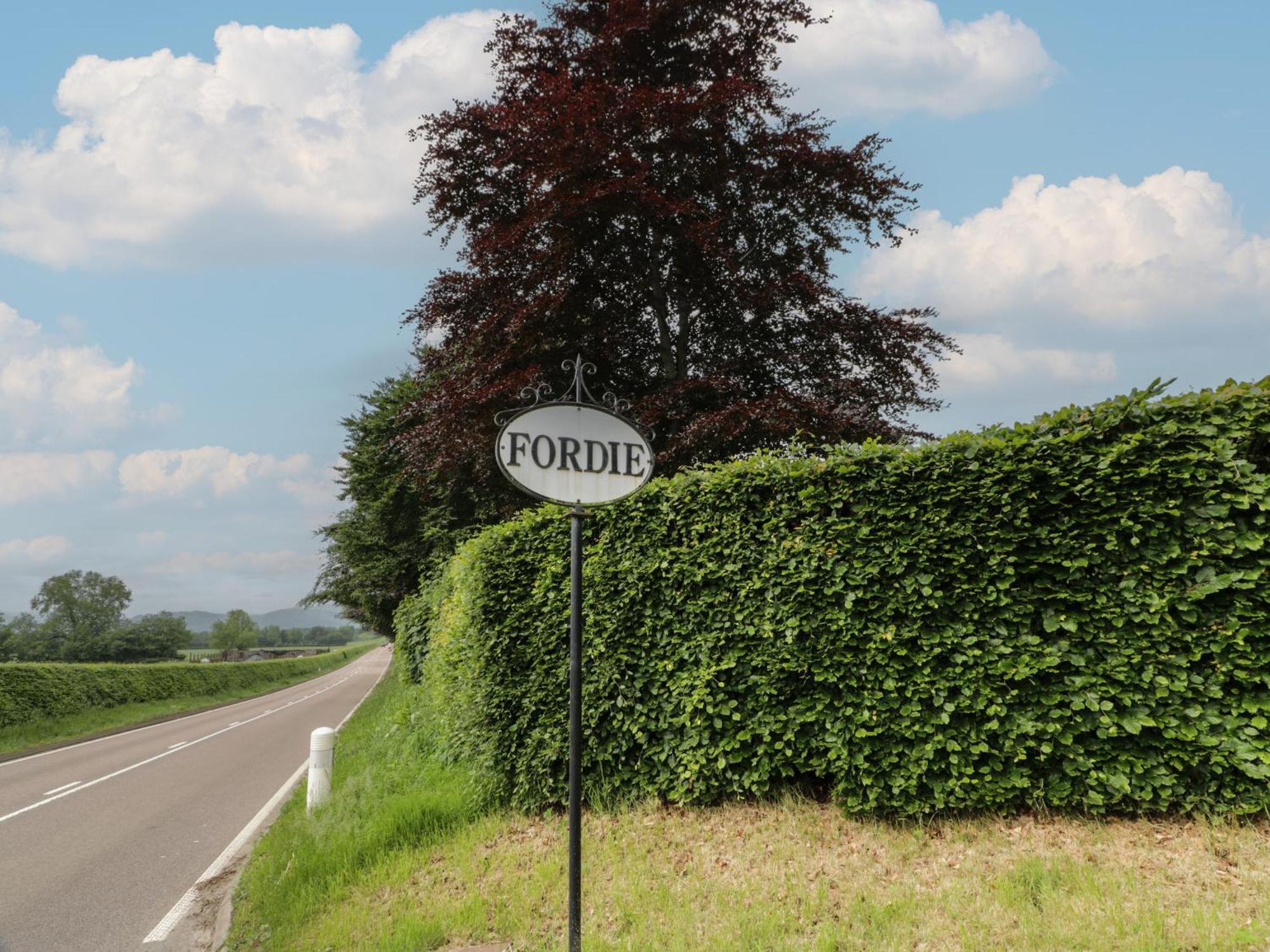 Fordie Lodge Crieff Bagian luar foto